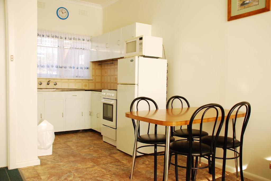 Mermaid Holiday Units Меримбула Номер фото