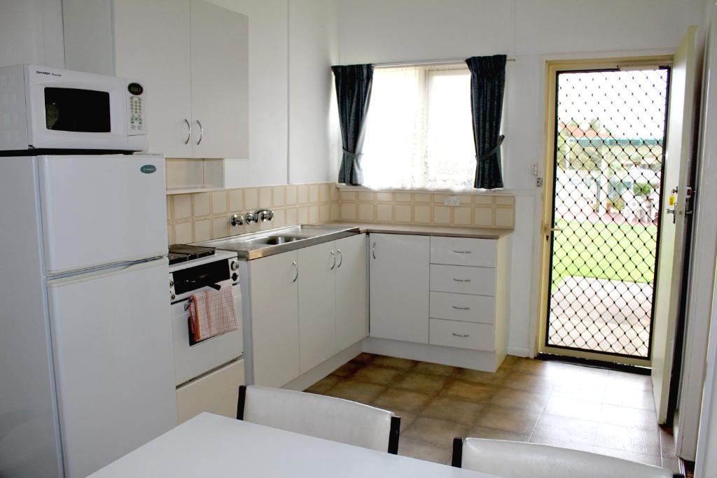 Mermaid Holiday Units Меримбула Номер фото